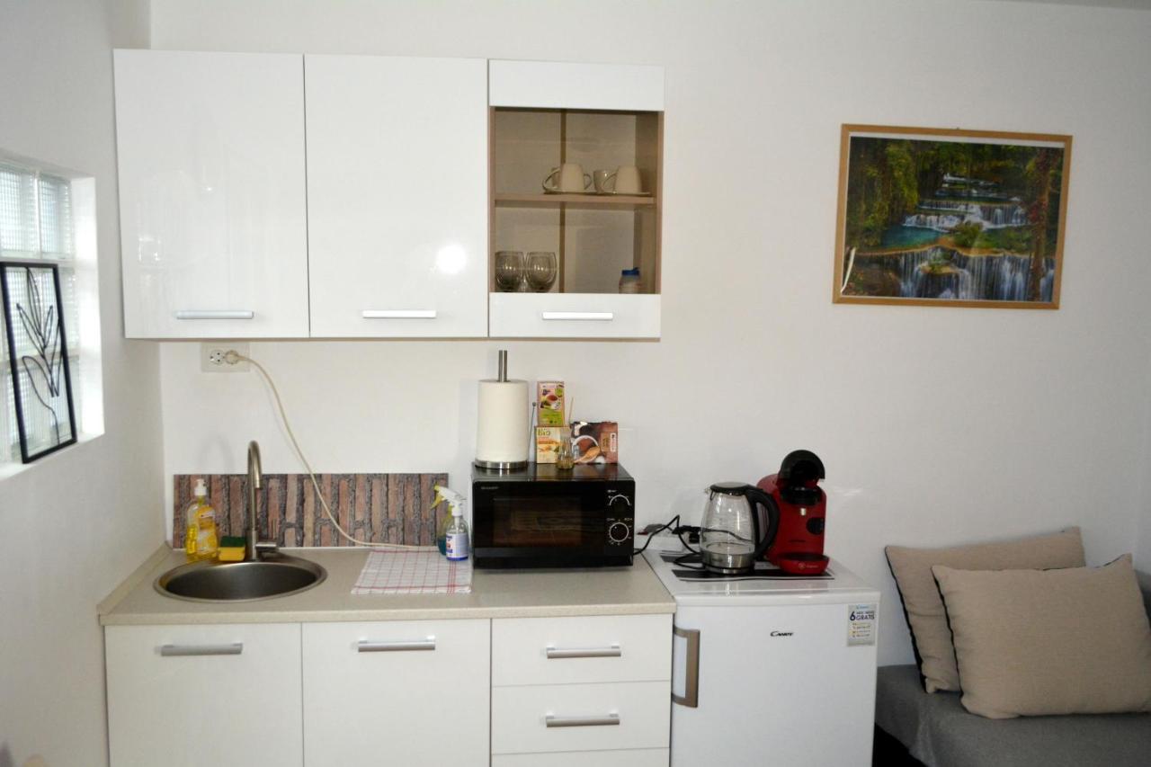 Victor Residence 38 Bukares Bagian luar foto