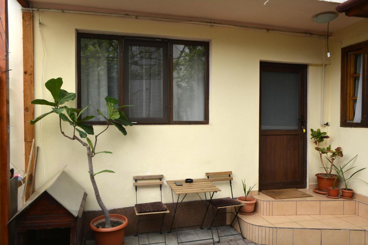 Victor Residence 38 Bukares Bagian luar foto